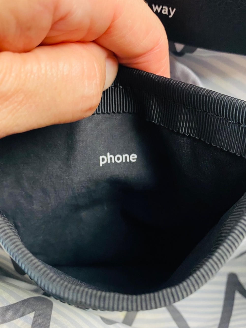 Lululemon Party Om Bag Crossbody in Black - Picture 11 of 16
